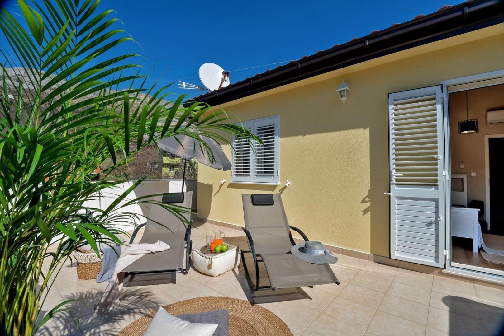 Luxury Villa Lelu With Heated Saltwater Pool, Parking, High Speed Internet, Bbq, Žrnovnica Kültér fotó